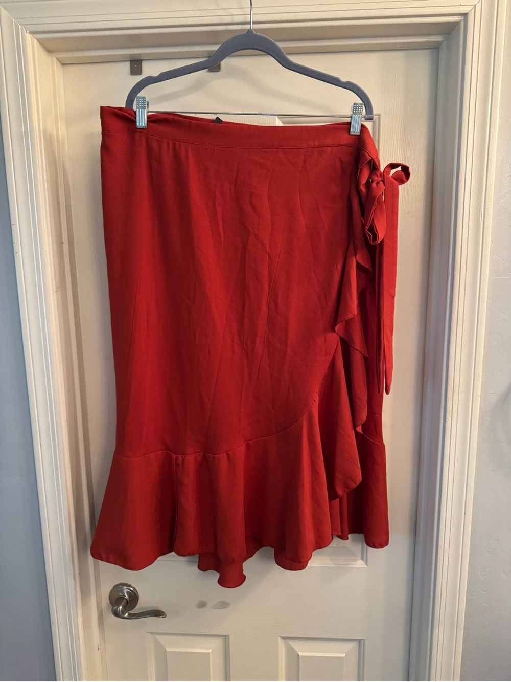 EUC Women’s Piphany Valencia Ruffle Wrap Skirt